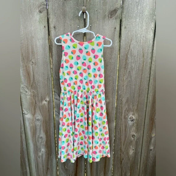 Dot Dot Smile Strawberry Sleeveless Summer Dress Size 7 - Picture 3 of 3